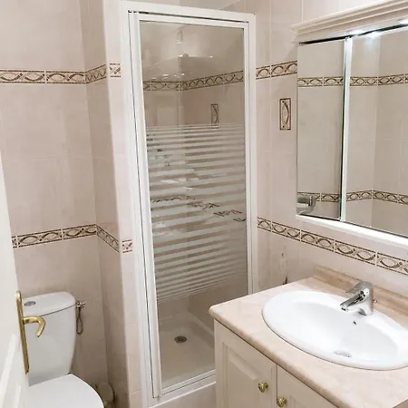 Apartamento 2 Avec Piscine, Terrasses Et Parking A